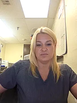 LadyB07 online show from 04-29-26, 06:36