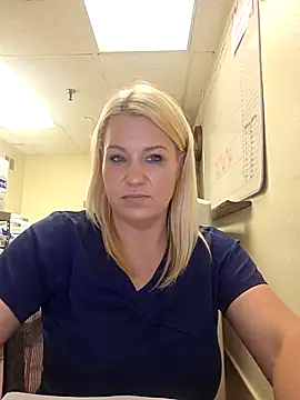 LadyB07 online show from 04-30-26, 04:24