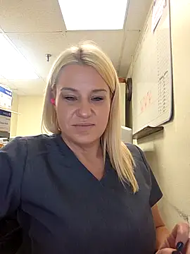 LadyB07 online show from 05-01-26, 08:35