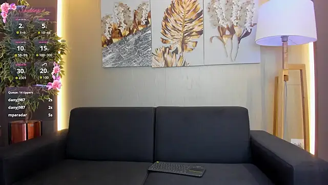 ValentinaaMilan online show from 04-09-26, 06:19