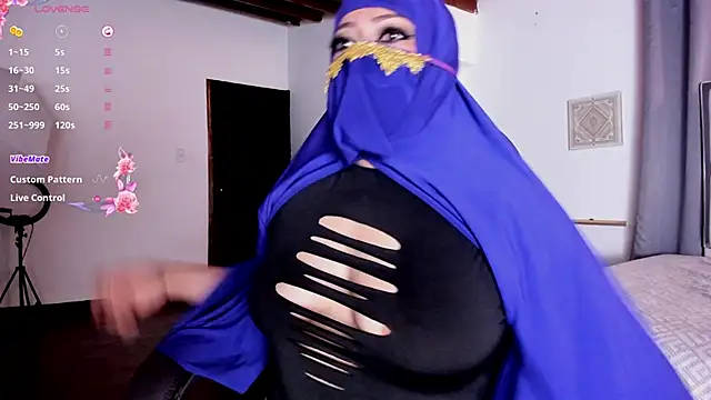 zafiro ziz online show from 04-12-26, 12:43