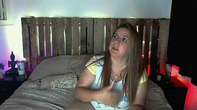 Jessi jones online show from 03-25-26, 03:23