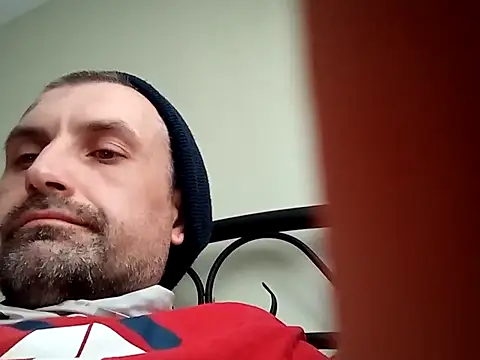 Snapshot of Viciouzz1 chatting on 03-20-26, 01:05 Viciouzz1 online show from 03-20-26, 01:05