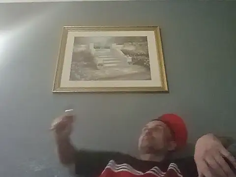 Snapshot of Viciouzz1 chatting on 06-16-26, 04:15 Viciouzz1 online show from 06-16-26, 04:15