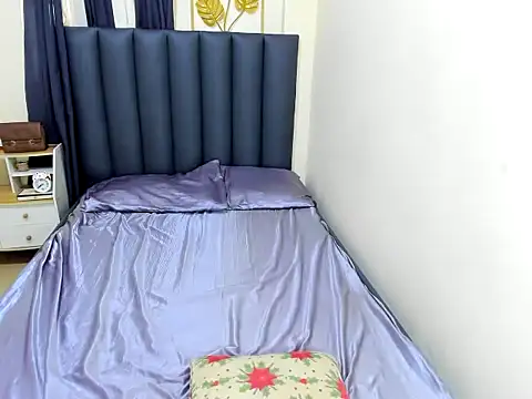 Maddison Lore online show from 03-08-26, 04:49