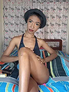 TinnaPeyton online show from 05-26-26, 06:48
