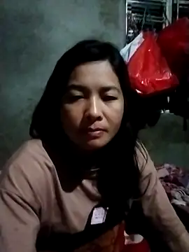 Snapshot of rinrin7700 chatting on 03-04-26, 08:48 rinrin7700 online show from 03-04-26, 08:48