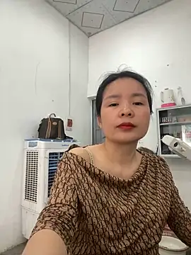 Ivy Trix2 online show from 03-15-26, 05:24