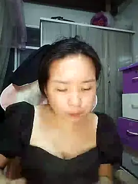 Ivy Trix2 online show from 04-04-26, 02:58