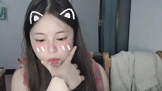 F-Yihao online show from 04-12-26, 01:38