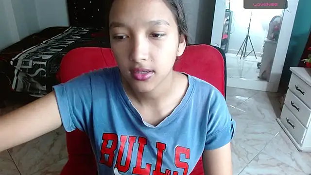 Lovingly Maria online show from 04-25-26, 12:41