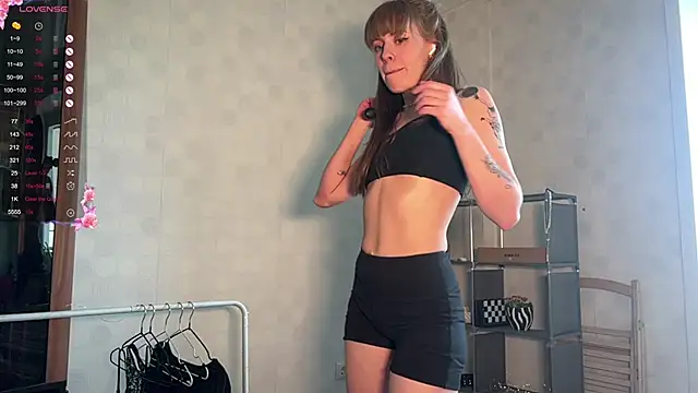 Snapshot of RosaMoore chatting on 03-09-26, 05:44 RosaMoore online show from 03-09-26, 05:44