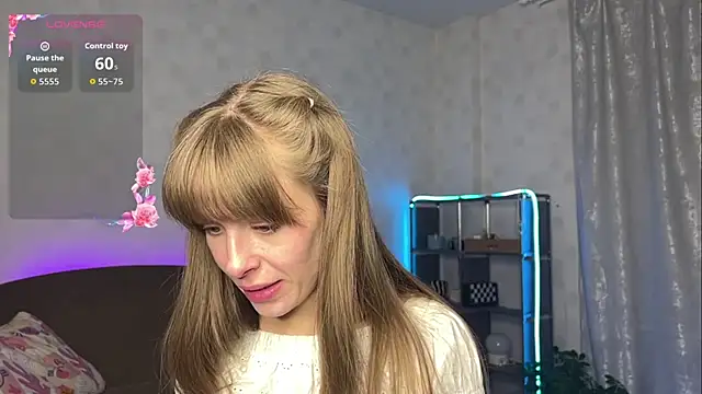 RosaMoore online show from 04-05-26, 02:14