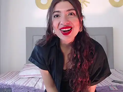 Julietaamado online show from 03-12-26, 02:45