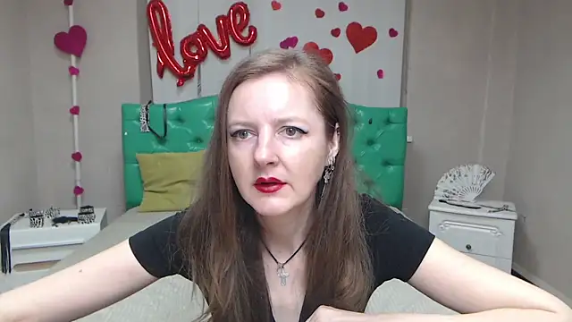 MeganPirs online show from 04-10-26, 05:17