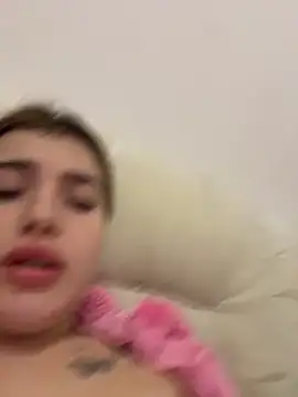 Snapshot of TiffanyCouture chatting on 03-10-26, 07:30 TiffanyCouture online show from 03-10-26, 07:30