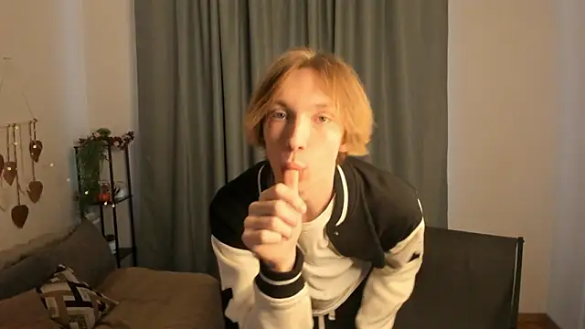 SilverFeral online show from 03-03-26, 05:13