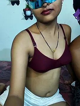 Sweet Cpl  online show from 04-18-26, 11:58