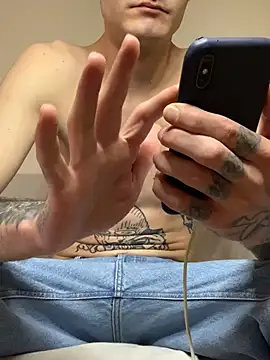 Snapshot of IamAlexei chatting on 03-09-26, 09:02 IamAlexei online show from 03-09-26, 09:02