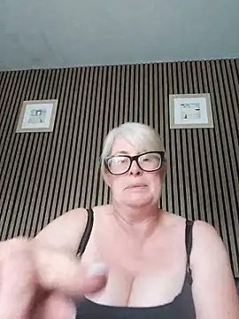 FlirtyFleur-x online show from 05-29-26, 03:10