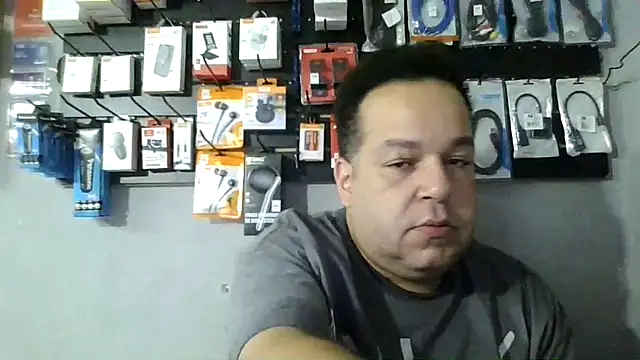 Snapshot of UrsoBissexualPauGrosso chatting on 04-28-26, 05:23 UrsoBissexualPauGrosso online show from 04-28-26, 05:23