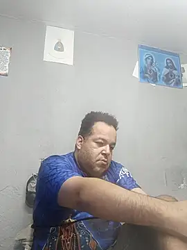 Snapshot of UrsoBissexualPauGrosso chatting on 05-02-26, 03:00 UrsoBissexualPauGrosso online show from 05-02-26, 03:00