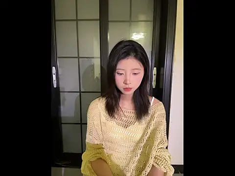 Snapshot of Y--F--LOVE chatting on 03-04-26, 12:55 Y--F--LOVE online show from 03-04-26, 12:55