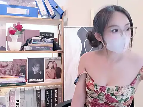 RG Lenalyy online show from 05-01-26, 04:17