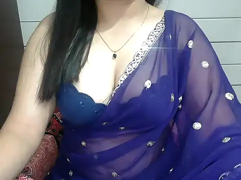 Snapshot of Shruchi chatting on 05-18-26, 06:36 Shruchi online show from 05-18-26, 06:36