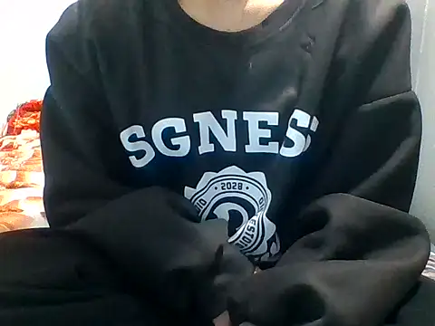 Snapshot of kiraa-007 chatting on 03-09-26, 12:20 kiraa-007 online show from 03-09-26, 12:20