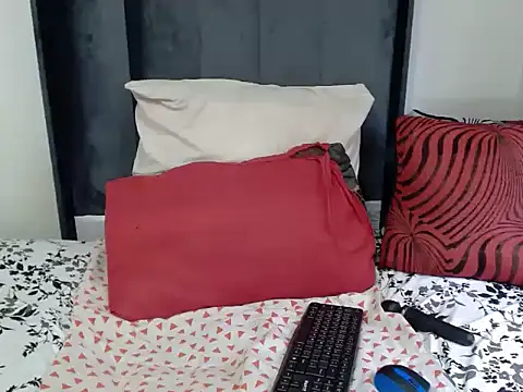 DarkchocolateXxc online show from 03-08-26, 12:53