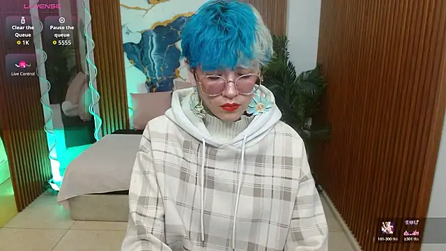 Lyra tay online show from 03-11-26, 08:48