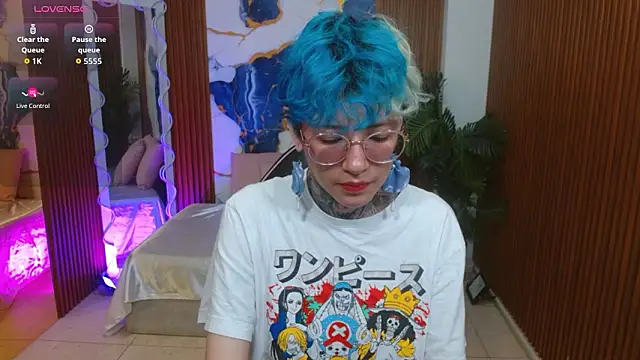 Lyra tay online show from 03-12-26, 11:27