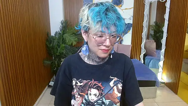 Lyra tay online show from 04-15-26, 07:10