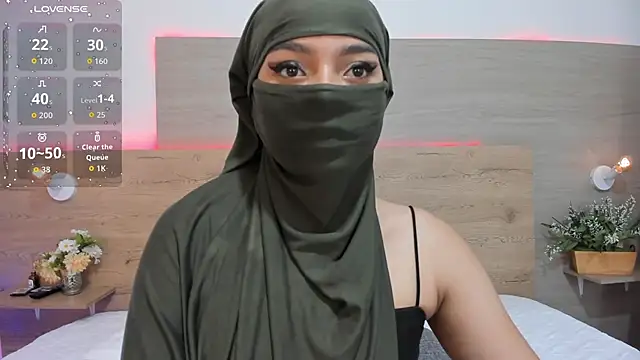  jennaa online show from 04-21-26, 08:12