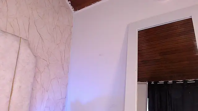 Anittarouse online show from 07-18-26, 03:49