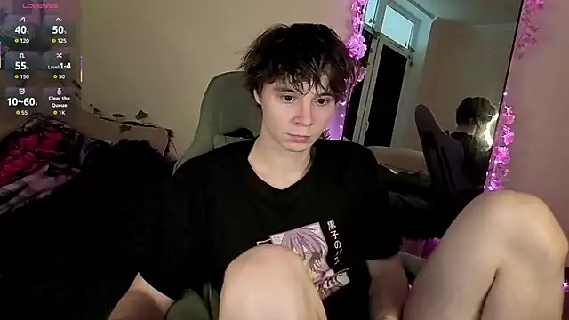 Snapshot of AnthonyCuutie chatting on 05-10-26, 04:01 AnthonyCuutie online show from 05-10-26, 04:01