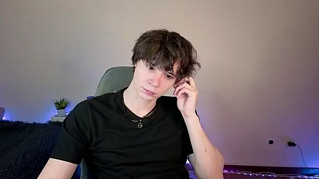 Snapshot of AnthonyCuutie chatting on 06-01-26, 05:31 AnthonyCuutie online show from 06-01-26, 05:31