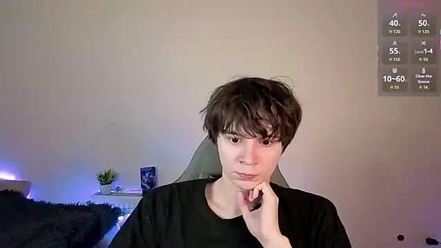 Snapshot of AnthonyCuutie chatting on 06-05-26, 05:14 AnthonyCuutie online show from 06-05-26, 05:14