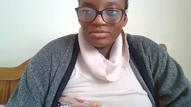 Snapshot of SexyGemBeauty chatting on 04-19-26, 01:54 SexyGemBeauty online show from 04-19-26, 01:54
