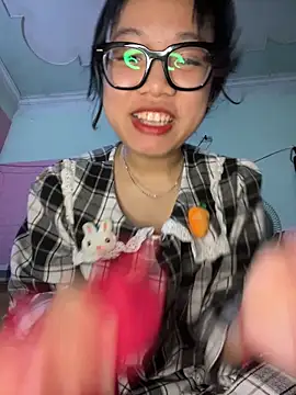 Leeeeiu online show from 03-18-26, 03:15