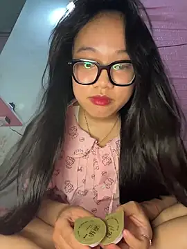 Leeeeiu online show from 04-11-26, 03:27