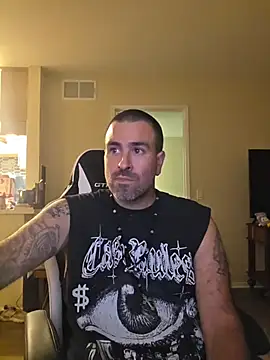 Biggbaddwulf7 online show from 05-04-26, 06:31