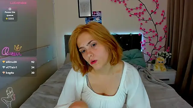 Snapshot of DellaRows chatting on 07-02-26, 06:03 DellaRows online show from 07-02-26, 06:03