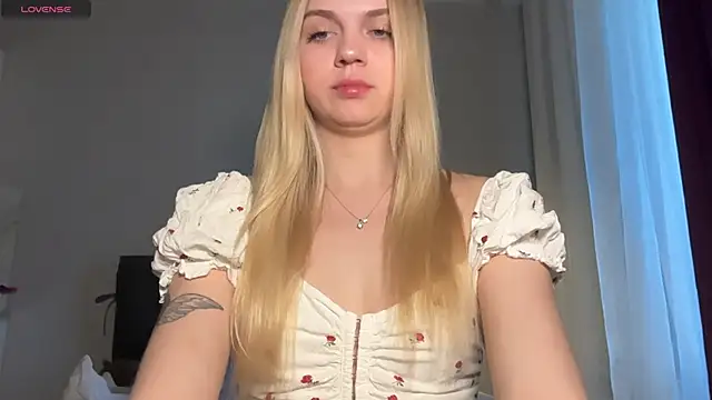 Snapshot of AlexaDeviliciouss chatting on 06-02-26, 11:12 AlexaDeviliciouss online show from 06-02-26, 11:12
