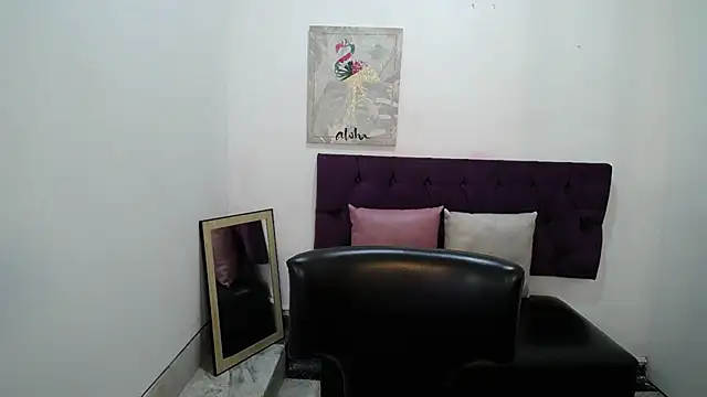 Snapshot of TomBoy_Natali chatting on 03-03-26, 12:00 TomBoy Natali online show from 03-03-26, 12:00