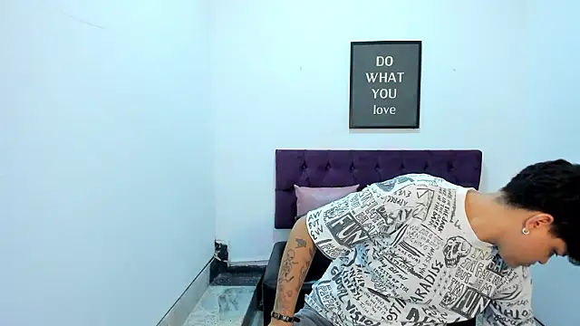 TomBoy Natali online show from 03-22-26, 06:33