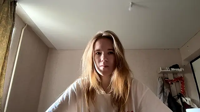 LeomaJee online show from 06-10-26, 01:32