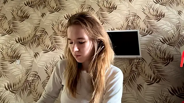 LeomaJee online show from 06-12-26, 01:43