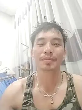 Snapshot of traiwe06 chatting on 06-28-26, 12:44 traiwe06 online show from 06-28-26, 12:44